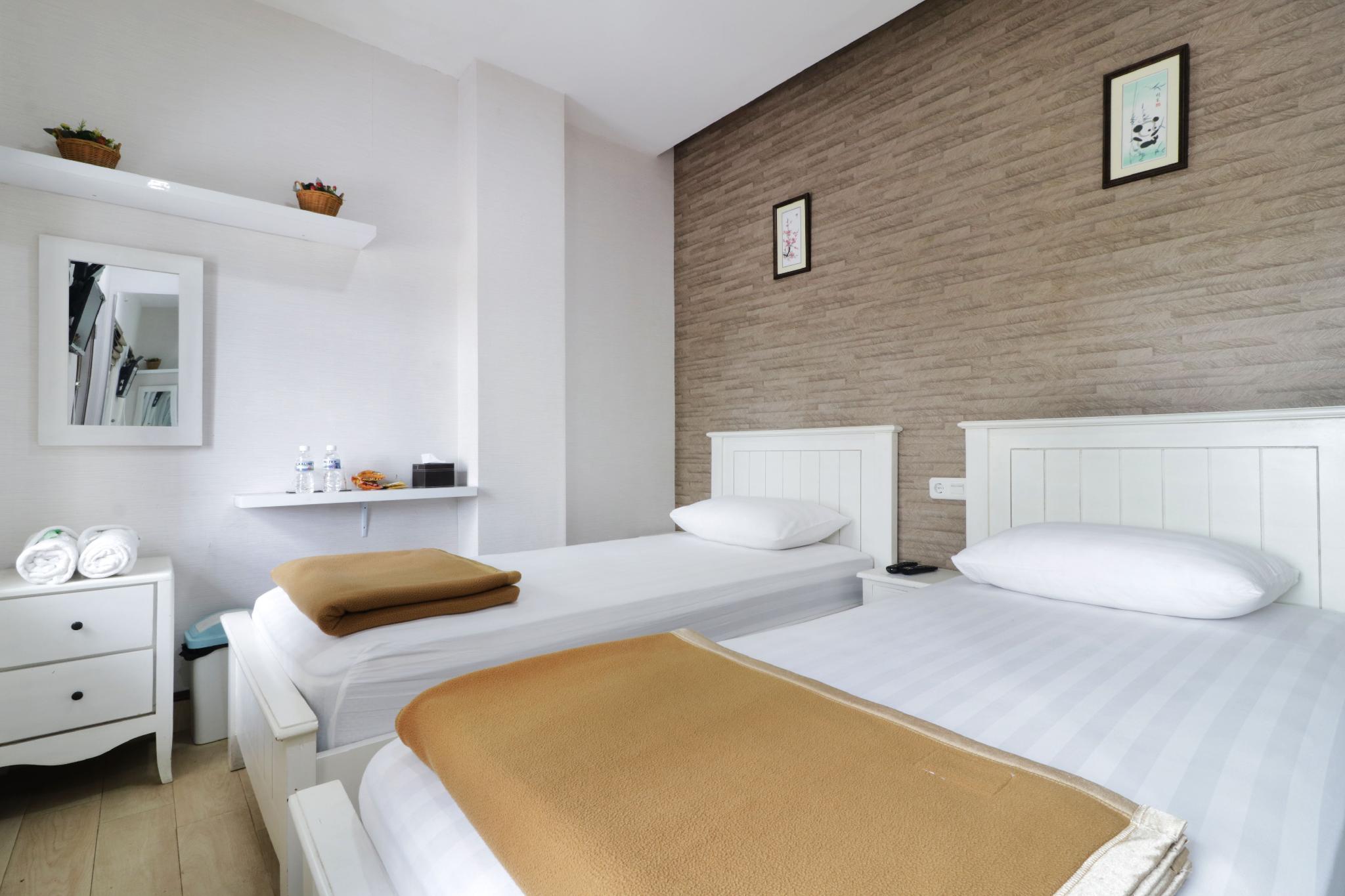 למבאנג Jayagiri Guesthouse By Belgareti מראה חיצוני תמונה