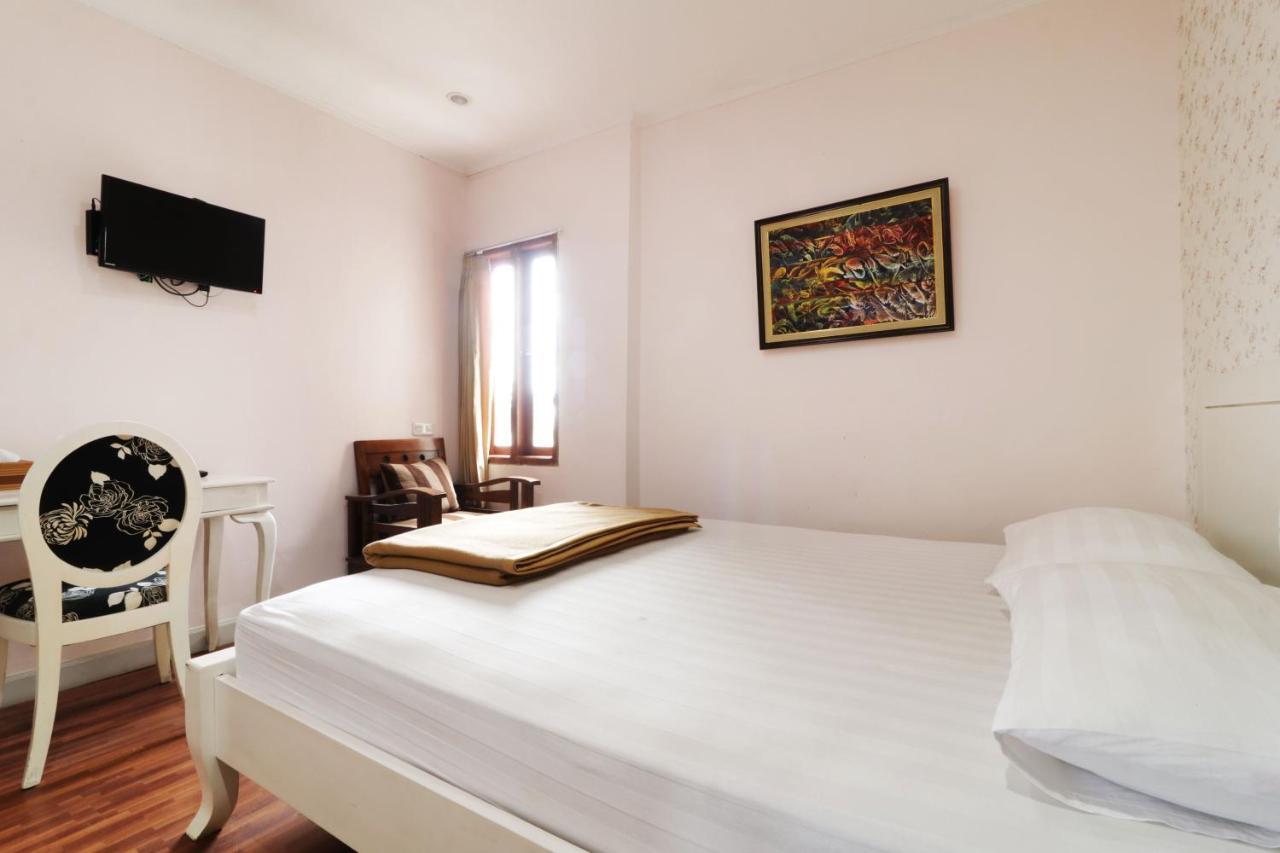 למבאנג Jayagiri Guesthouse By Belgareti מראה חיצוני תמונה